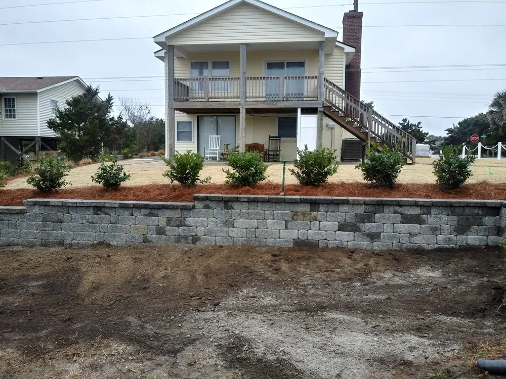 Local yard cleanup service in Emerald Isle, NC by Green Envy Landscape & Design