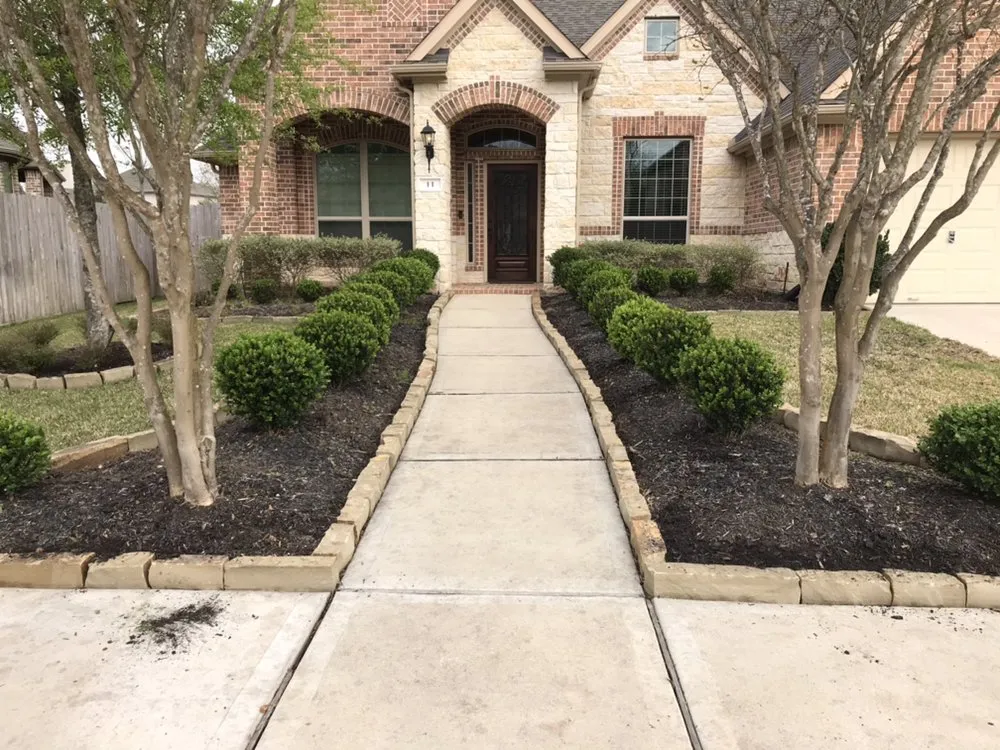 Expert landscape design experts serving Sugar Land, TX - Green Envy Texas