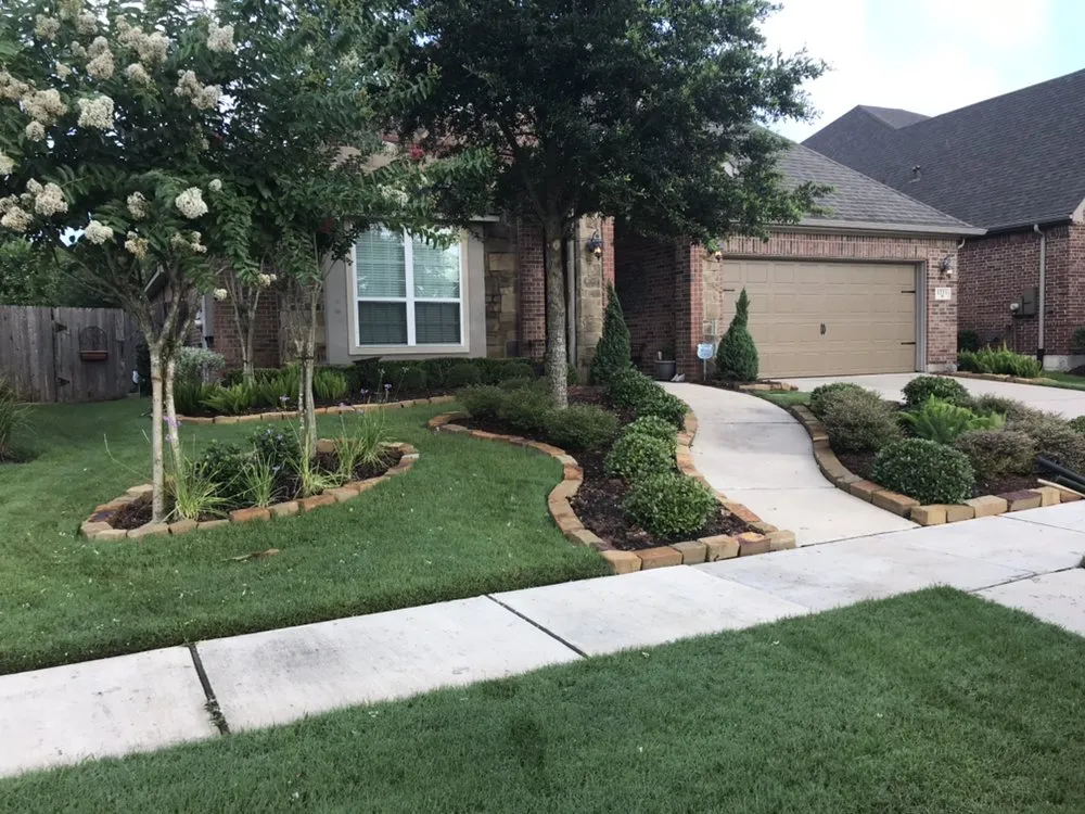 Reliable landscaping services with custom design across Sugar Land, TX - Green Envy Texas