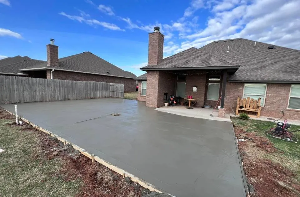 Custom garden landscaping in Tuttle, OK by Green Escape Oasis & Const