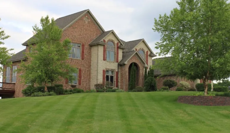 Affordable landscaping services experts serving Hazel Green, WI - Green Escapes Lawn & Landscape