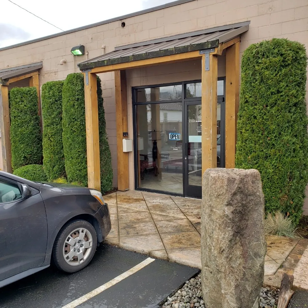 Top-rated outdoor landscaping experts serving Hutchinson, KS - Green Escapes Lawn Care