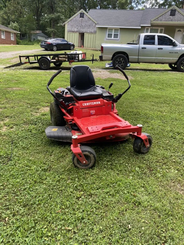 Custom landscaping services for residential properties across Florence, AL - Green Estate