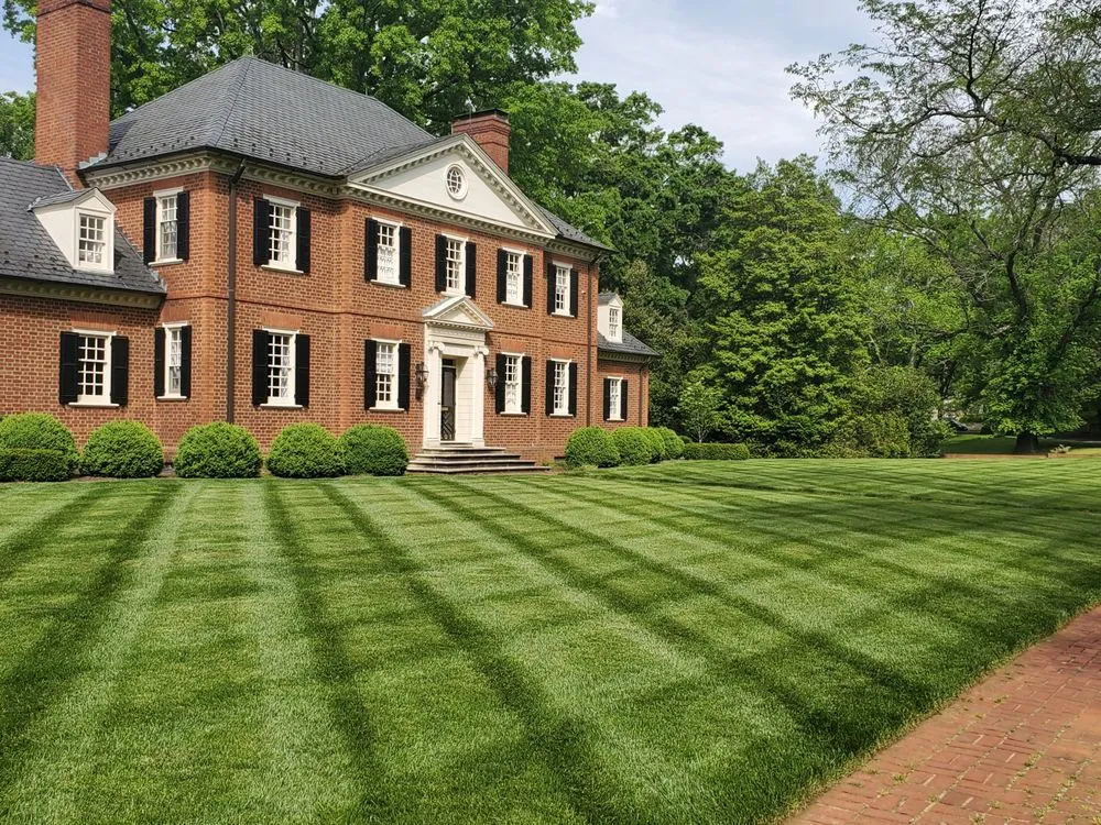 Affordable yard maintenance in Richmond, VA - Green Estates Landscape & Garden