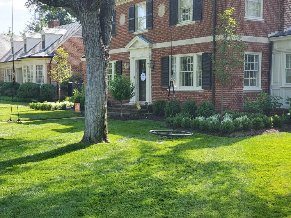 Reliable lawn care service in Richmond, VA - Green Estates Landscape & Garden