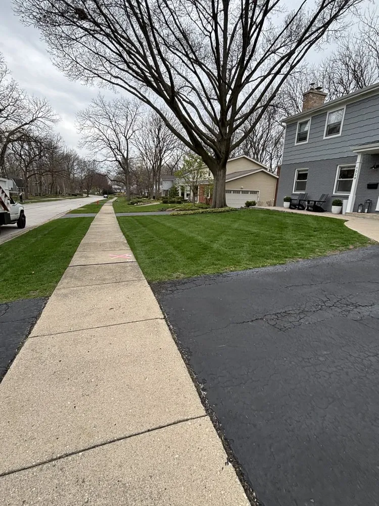 Affordable residential landscaping with custom design in Glendale Heights, IL by Green Farm Landscaping