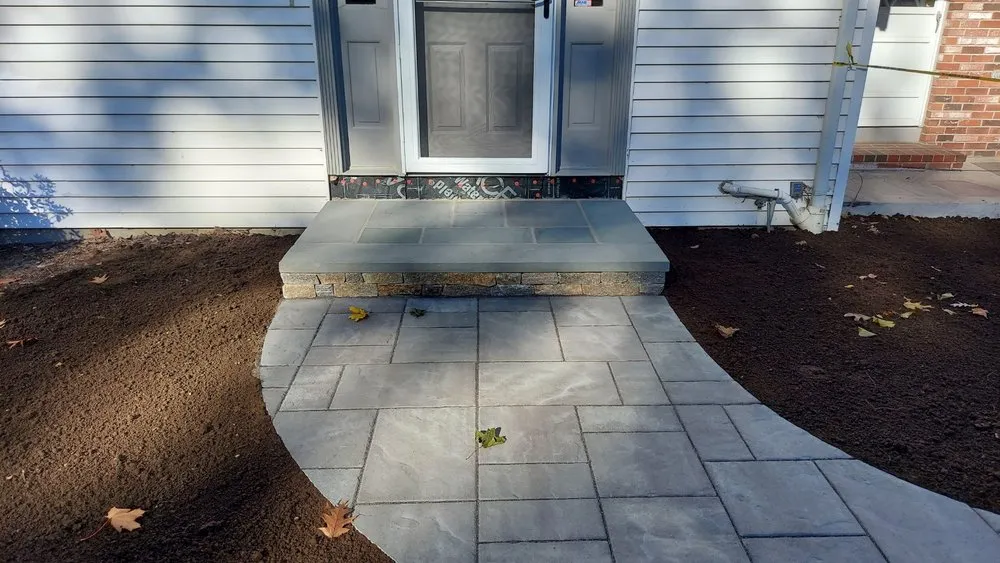 Affordable landscaping services experts serving Sharon, MA - Green Fields Landscaping