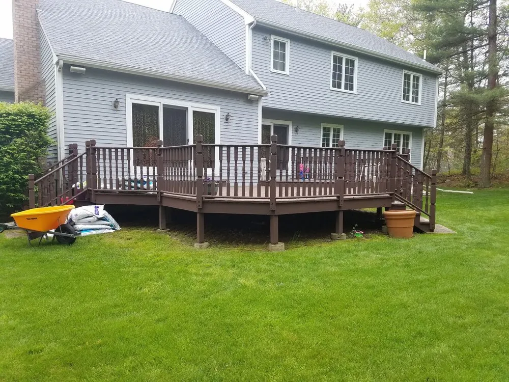 Affordable landscaping services experts serving Sharon, MA - Green Fields Landscaping