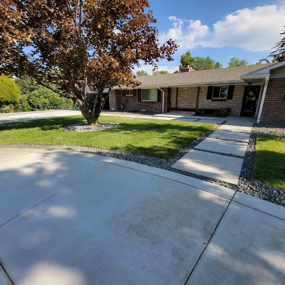 Affordable yard maintenance in Denver, CO - Green Forest Landscaping