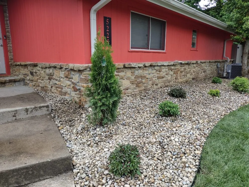 Trusted yard cleanup service in Indianapolis, IN by Green Forest Landscaping