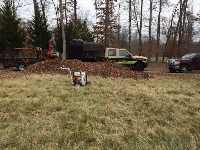 Reliable lawn care service experts serving Montgomery Village, MD - Green Fussion Services