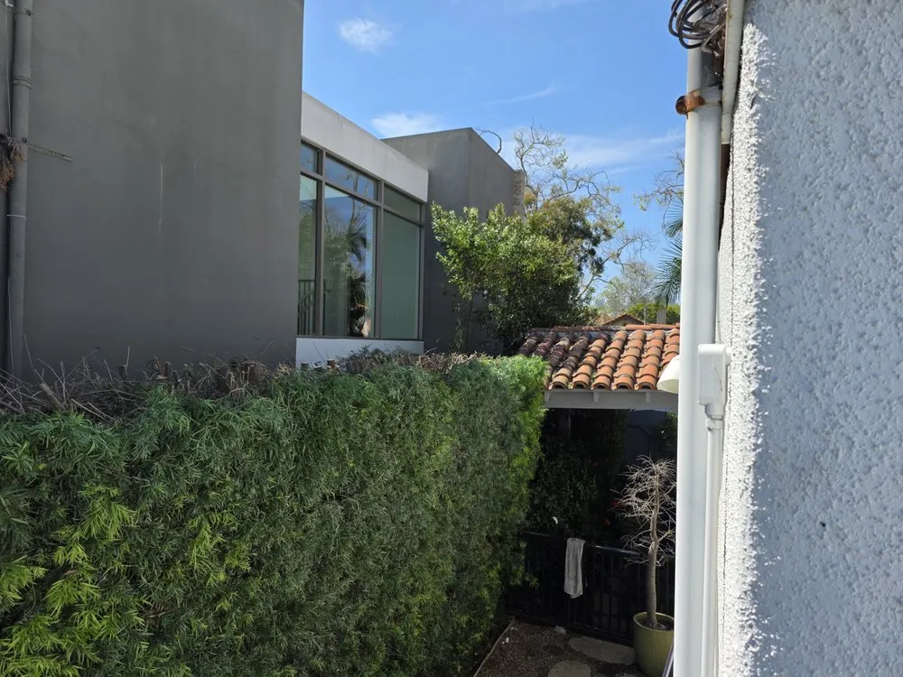 Trusted lawn mowing service experts serving Hawthorne, CA - Green Gainz Greenscapes