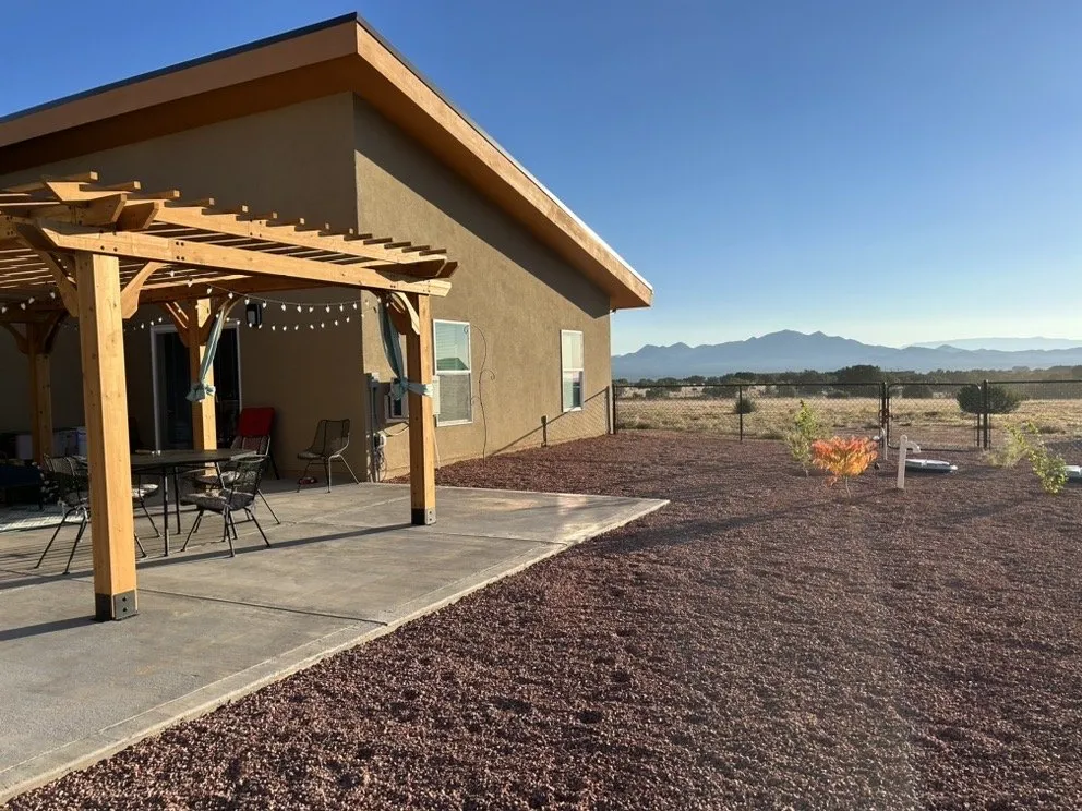 Trusted yard cleanup service experts serving Santa Fe, NM - Green Garden And Handyman