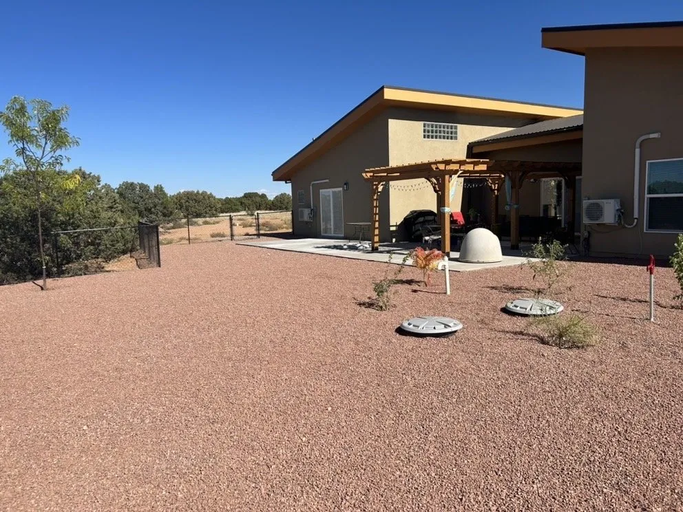 Expert yard maintenance for beautiful yards across Santa Fe, NM - Green Garden And Handyman