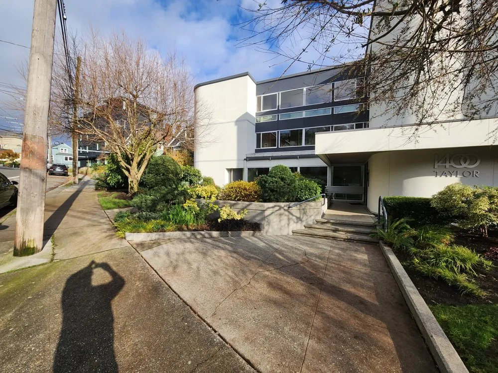 Top-rated landscape installation in Seattle, WA by Green Garden Landscaping