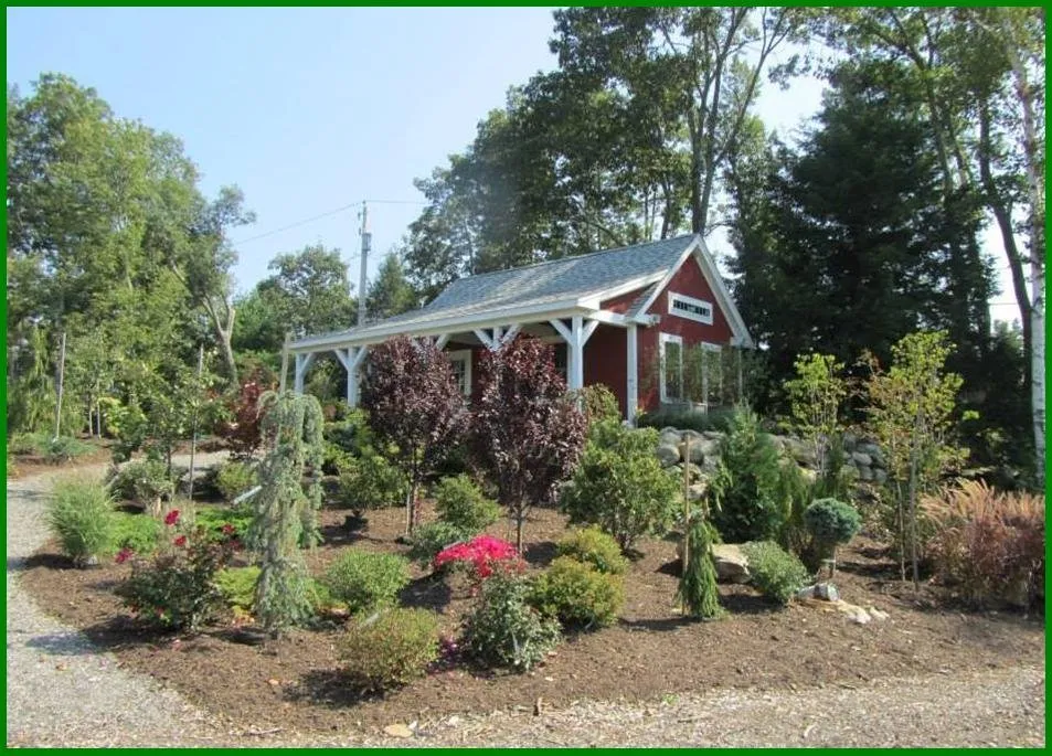 Trusted lawn care service experts serving Rutland, MA - Green Garden Lawn Service & Landscaping
