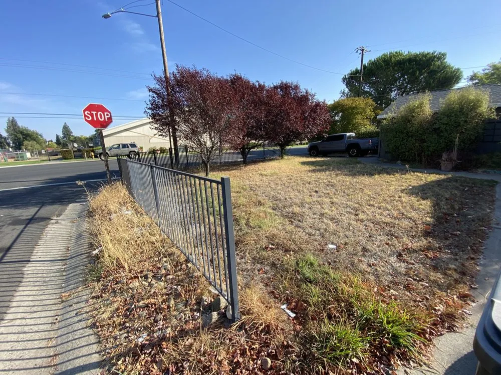 Expert lawn mowing service in Sacramento, CA - Green Gardens Landscaping