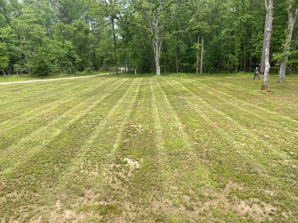 Professional landscaping services experts serving Eatonton, GA - Green Gardens Lawn Service