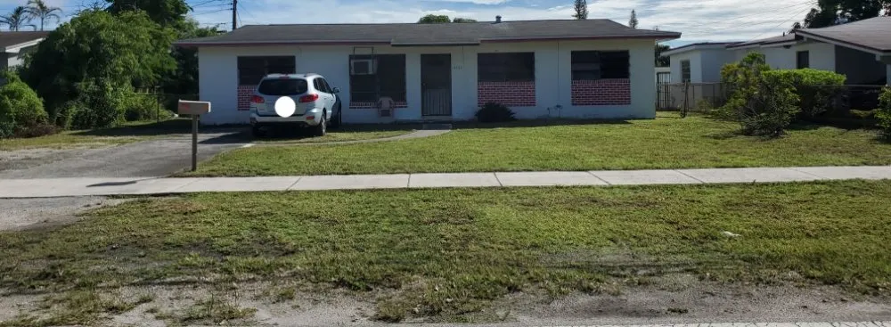 Professional outdoor landscaping experts serving Miami Gardens, FL - Green Gardens