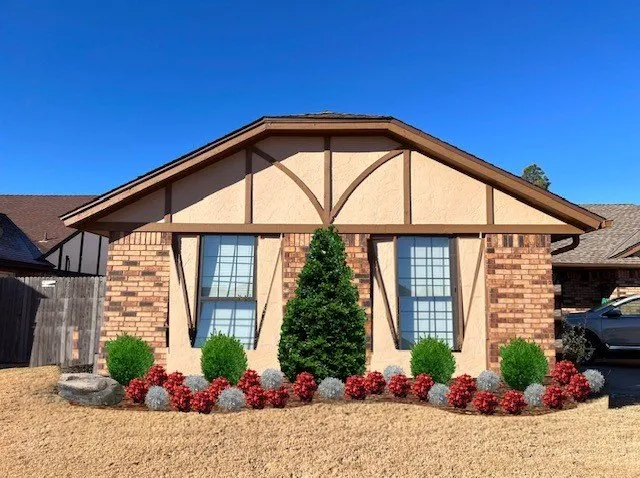 Reliable yard cleanup service in Oklahoma City, OK - Green Gardens