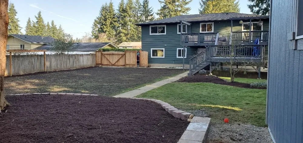 Expert yard maintenance for homes in Kirkland, WA by Green Gardens Services