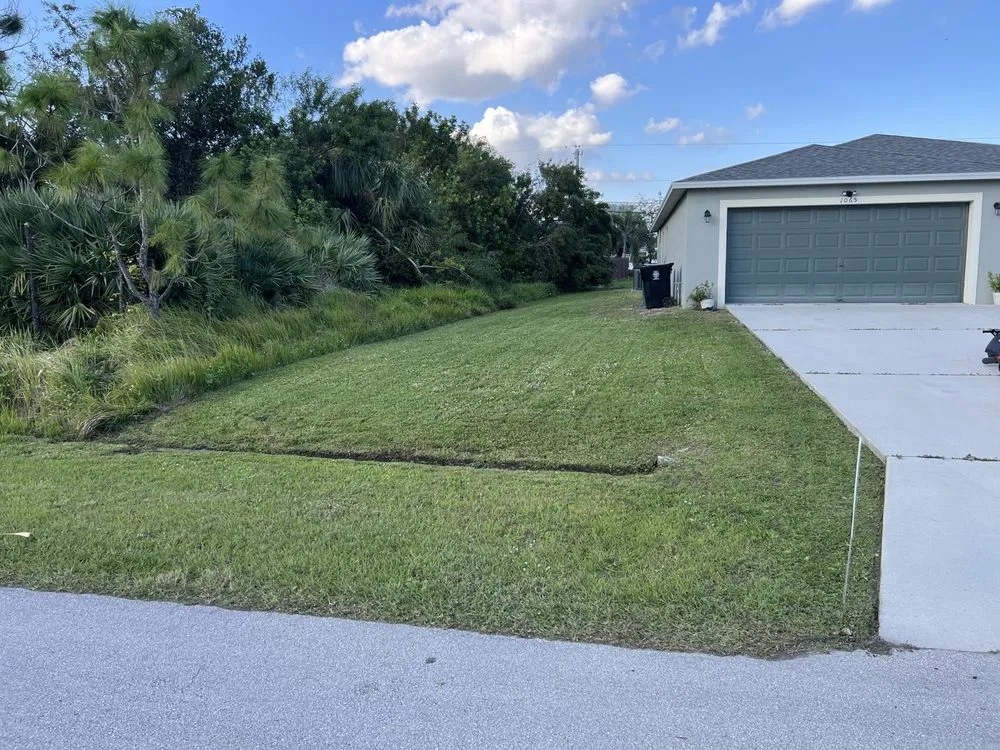 Affordable landscaping services for homes across Port Saint Lucie, FL - Green Gean Lawn Care and Services