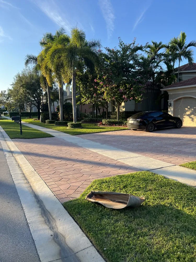 Professional yard maintenance experts serving Port Saint Lucie, FL - Green Gean Lawn Care and Services