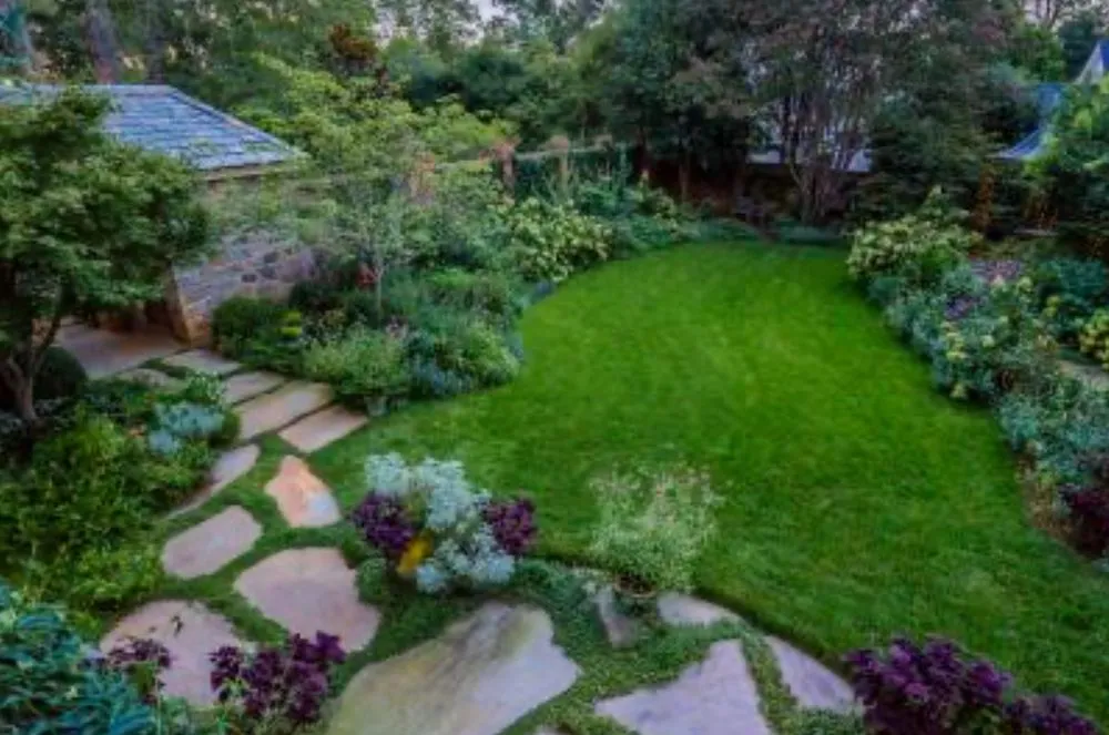 Local outdoor landscaping in University Place, WA by Green Genesis