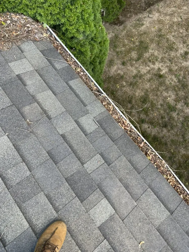 Local yard maintenance for residential properties in Salem, OR by Green Genie Landscape