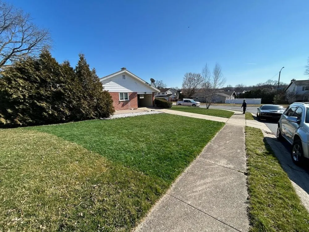 Top-rated yard maintenance in Reading, PA by Green Genie Lawn Painting