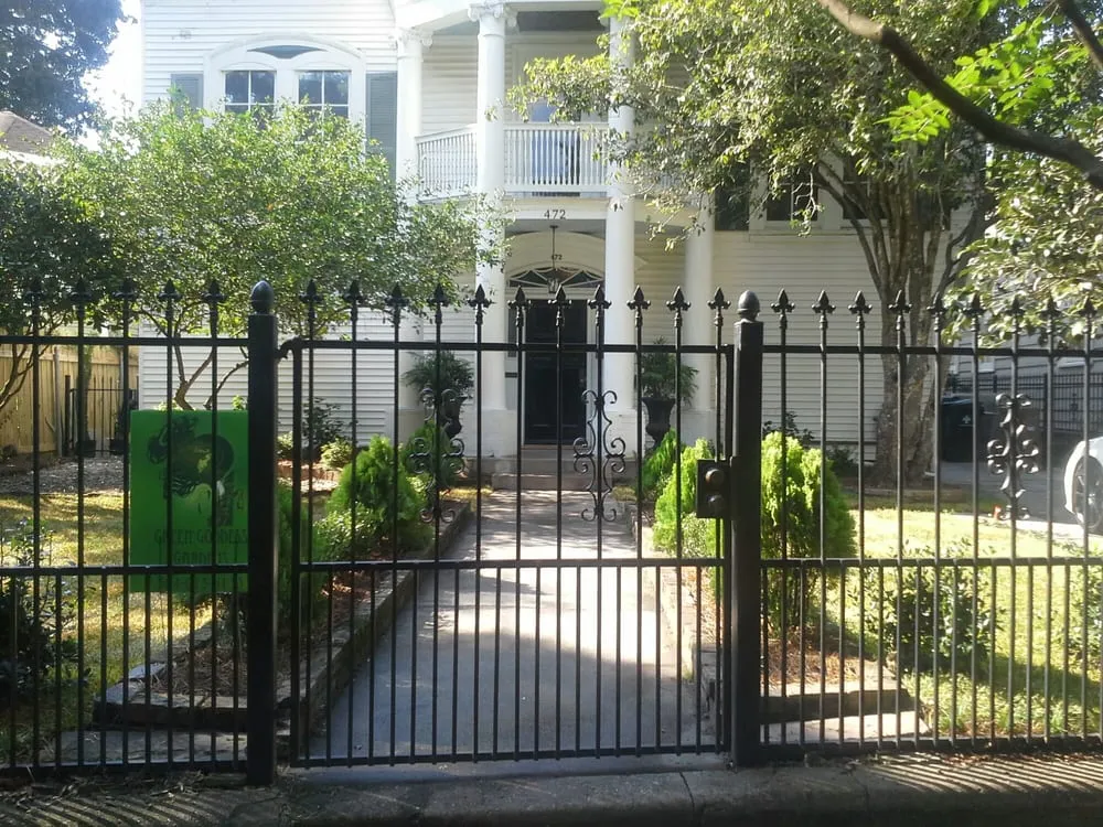 Expert lawn care service in New Orleans, LA by Green Goddess Gardens