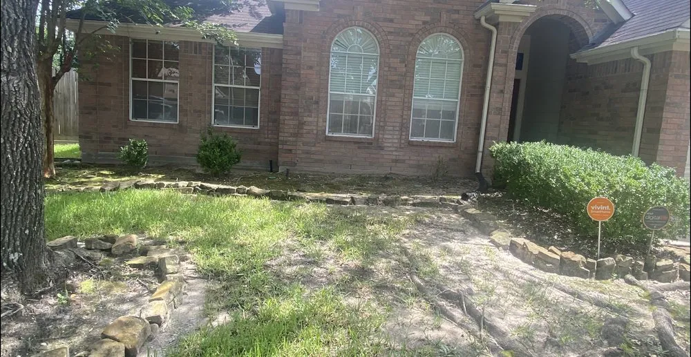 Custom lawn mowing service in Humble, TX by Green Goddess Landscaping