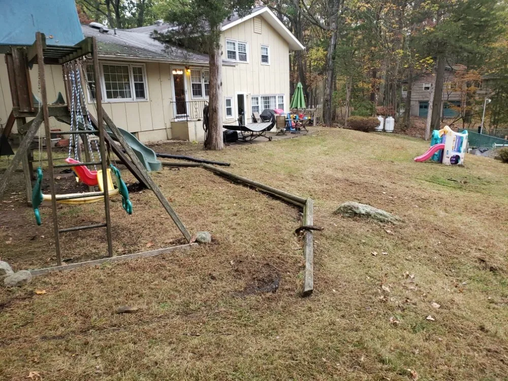 Affordable lawn mowing service for beautiful yards across Port St Lucie, FL - Green Gold Lawn Care