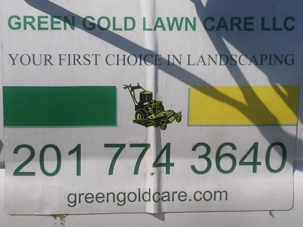 Local yard maintenance experts serving Port St Lucie, FL - Green Gold Lawn Care
