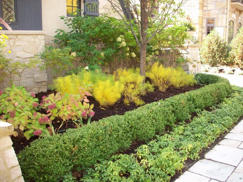 Local garden landscaping experts serving Downers Grove, IL - Green Grass