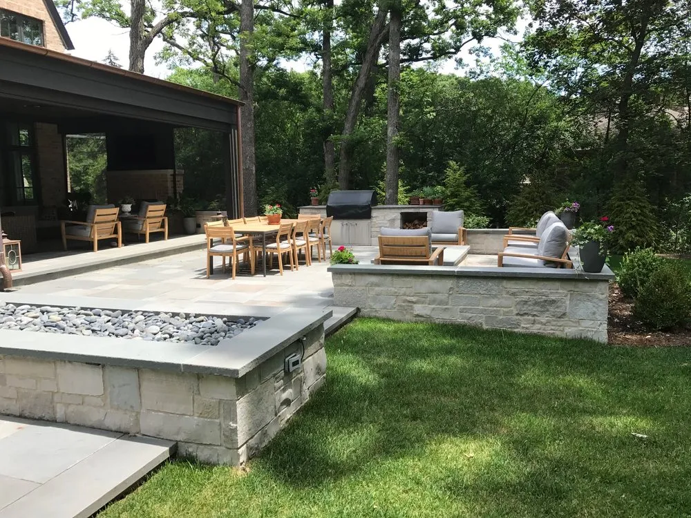 Local landscaping services experts serving Downers Grove, IL - Green Grass