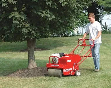 Green Grass For Less Logo