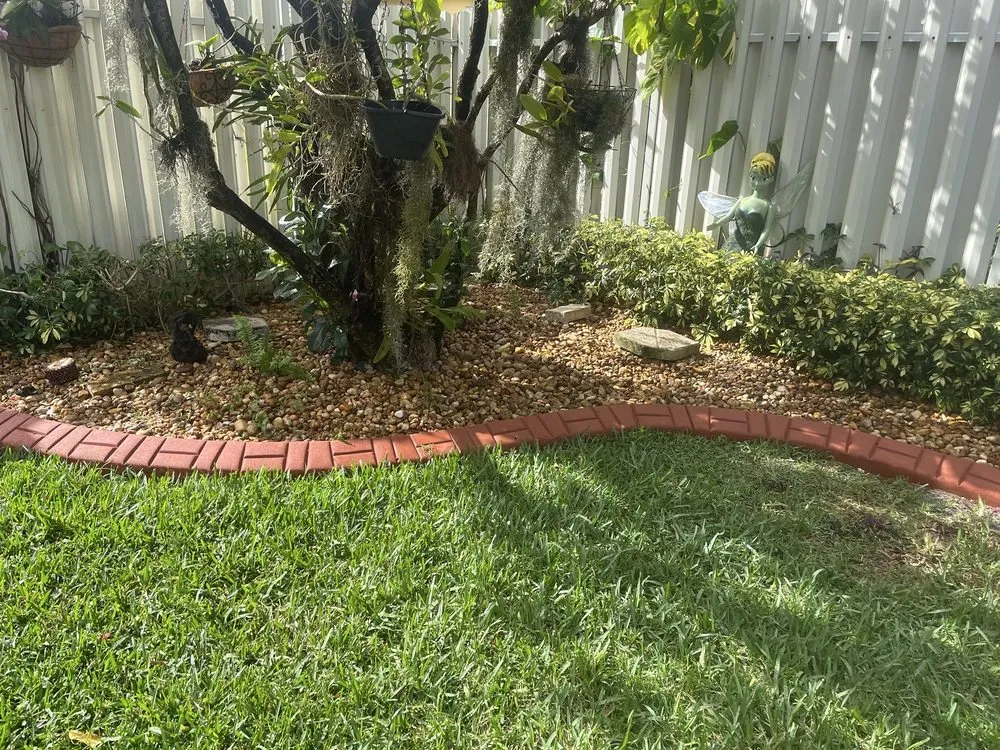 Top-rated yard maintenance in Opa Locka, FL by Green Grass III Landscaping