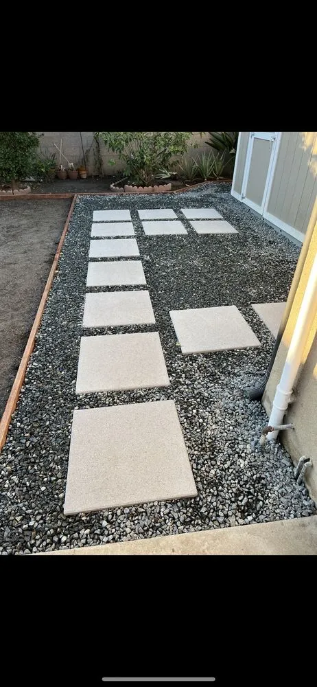 Custom garden landscaping in Whittier, CA by Green Grass Landscaping