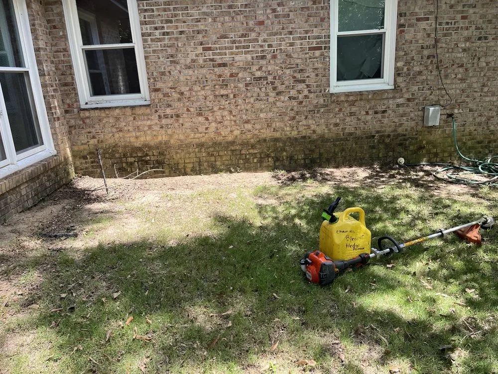 Affordable yard cleanup service near you in Columbus, GA by Green Grass Lawncare