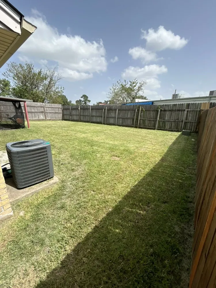 Trusted yard maintenance in Channelview, TX - Green Grass mowing