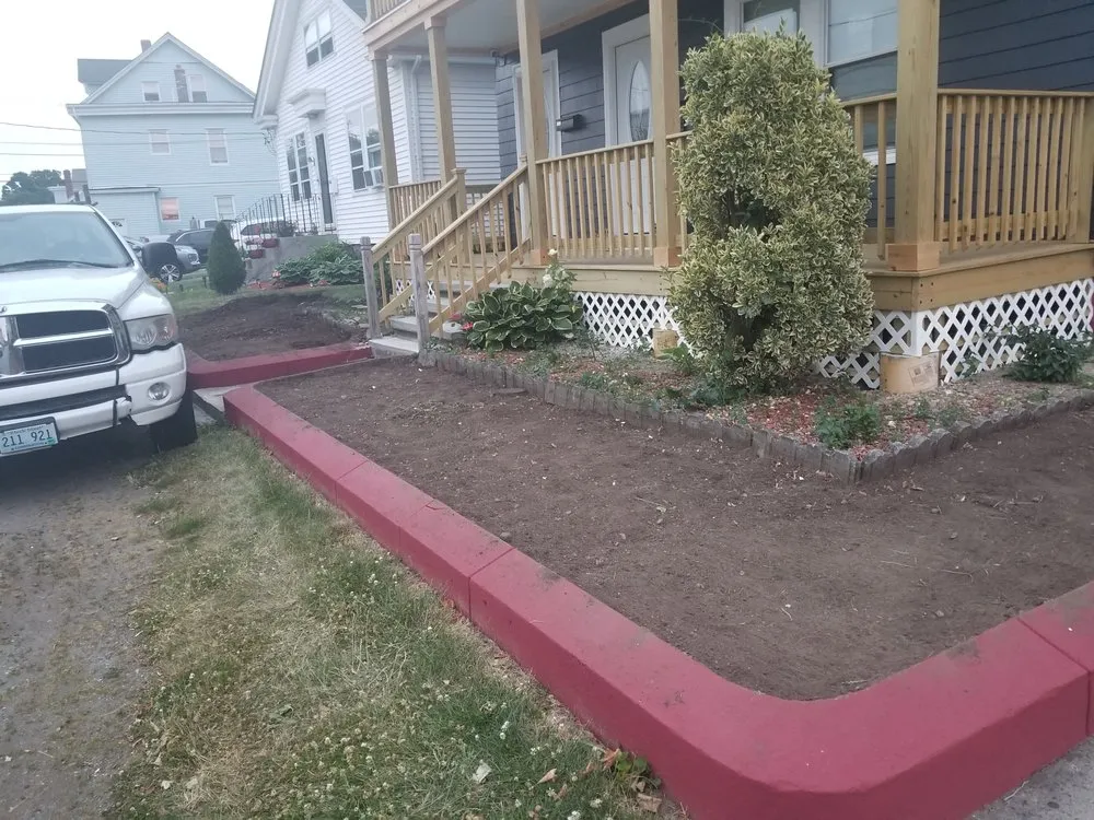 Affordable lawn mowing service experts serving Pawtucket, RI - Green Groomers