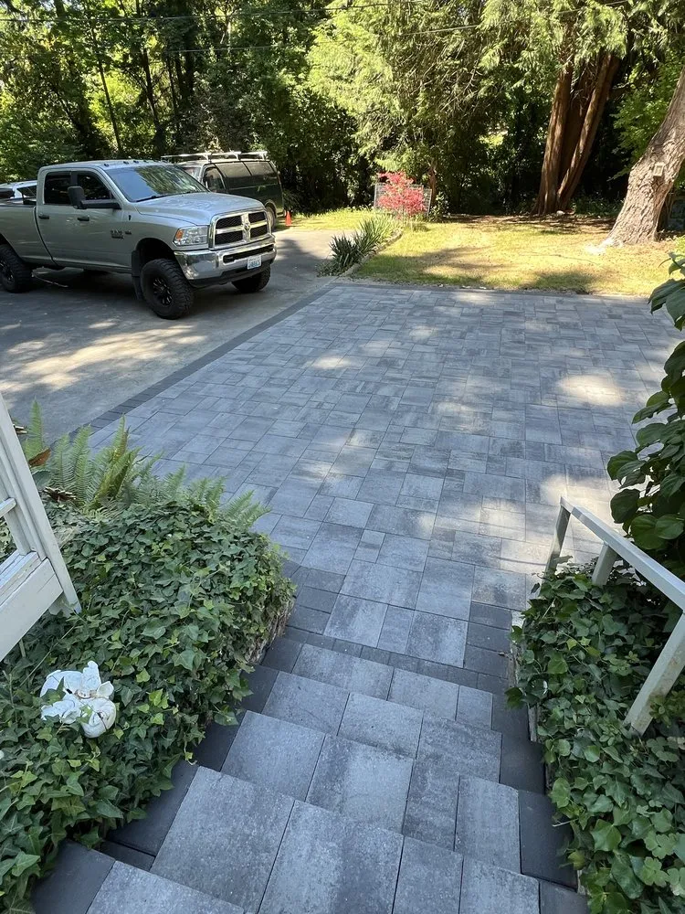 Expert outdoor landscaping with custom design across Bremerton, WA - Green Grounds Landscaping And Hardscape