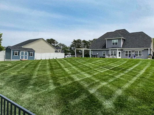 Green Grounds Landscaping Logo