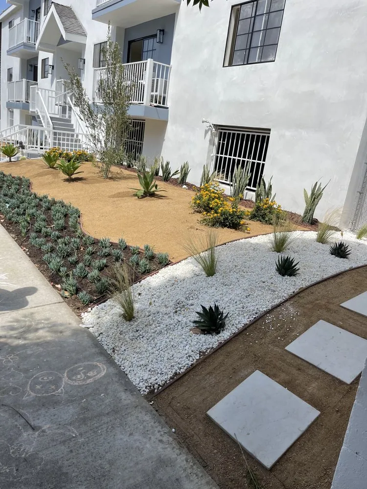 Reliable landscaping services with custom design across Inglewood, CA - Green Grows Landscaping