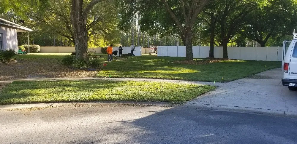 Affordable lawn care service for homes in Land O Lakes, FL by Green Guru