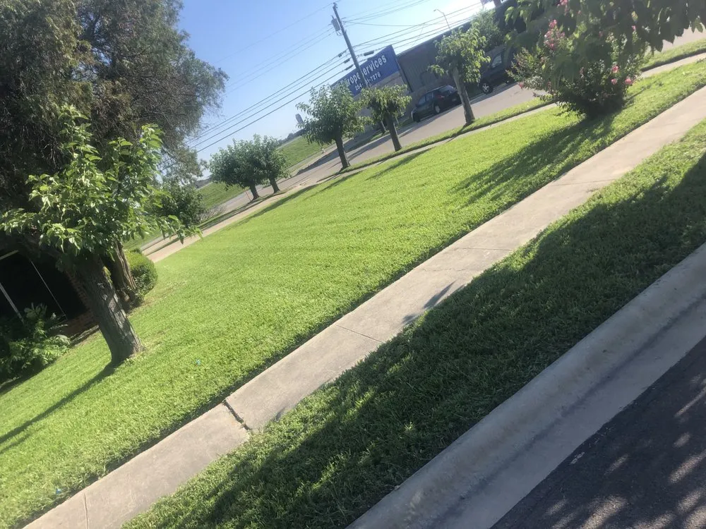 Affordable landscape design for homes in Killeen, TX by Green Guy Lawn Service