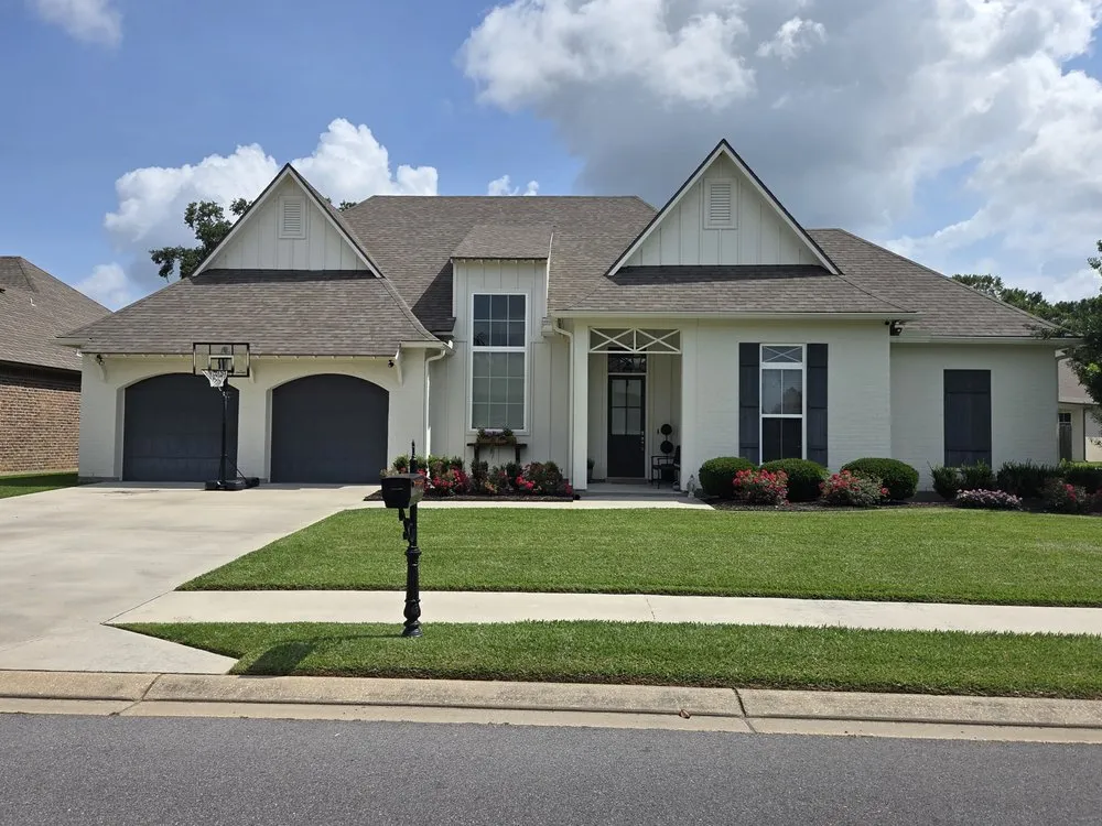Custom lawn care service for residential properties across Opelousas, LA - Green Guy Lawn Service