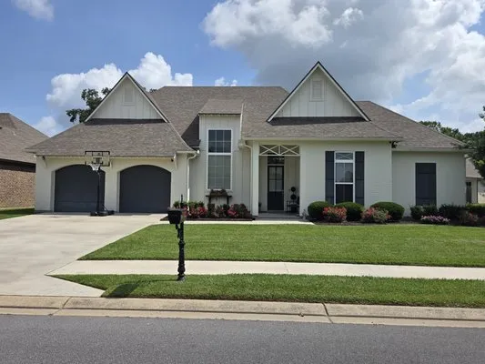 Green Guy Lawn Service