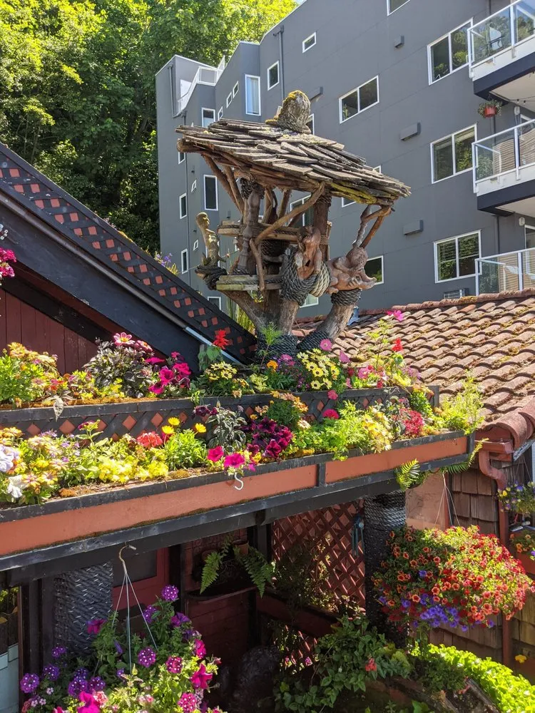 Affordable landscape installation for beautiful yards across Seattle, WA - Green Guys - Seattle